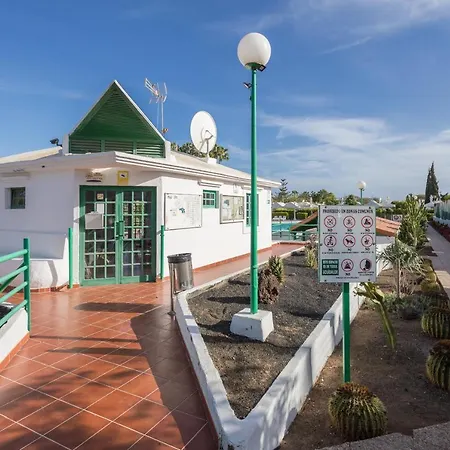 Private Solarium Garden Bungalow - Pool *